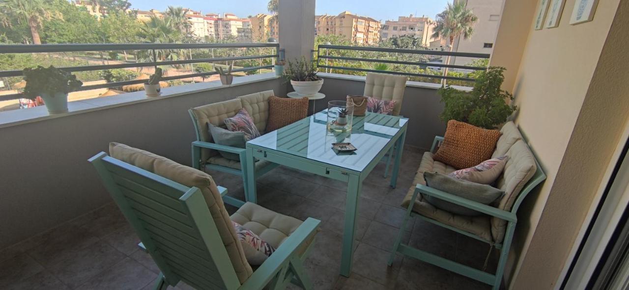 Se Alquila Habitacion Muy Luminosa Con Bano Privado En Apartamento Compartido Rincón de la Victoria Exterior photo